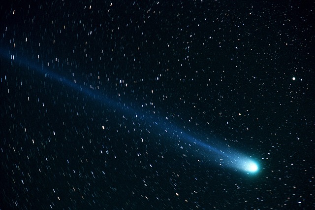 kometa na nebi